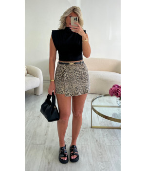 Black top with shoulder pads