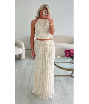 Creamy textured backless top