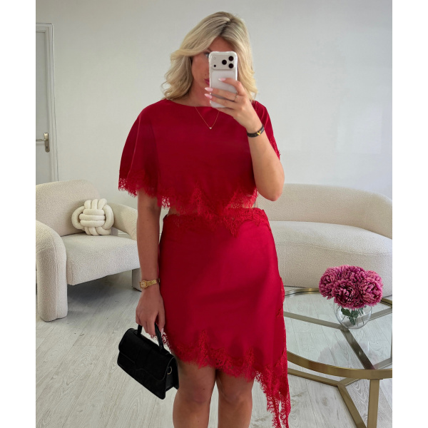 Robe cape dentelle rouge - DRESS DESIREE