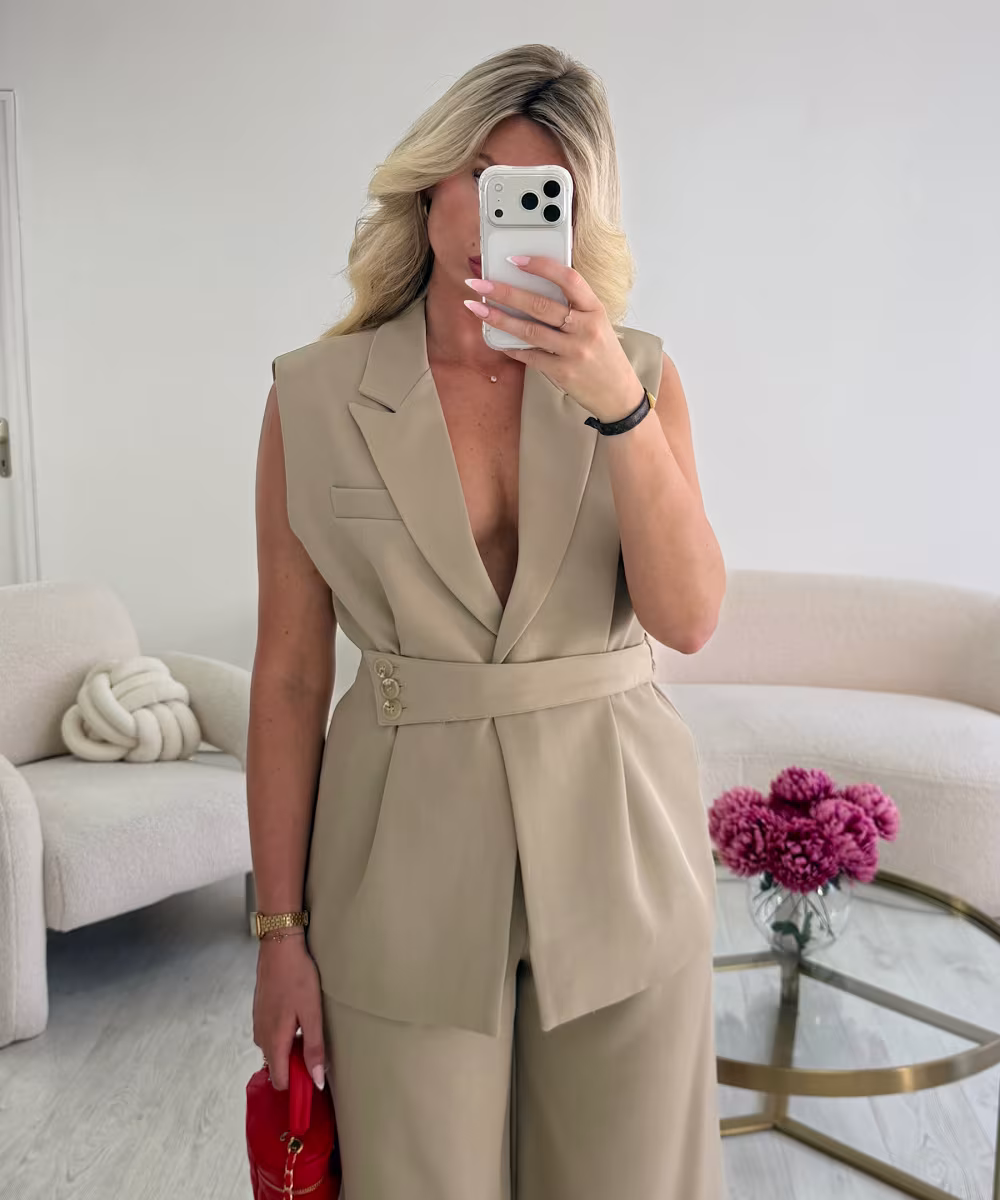 Blazer sans manches ajusté beige- DRESS DESIREE