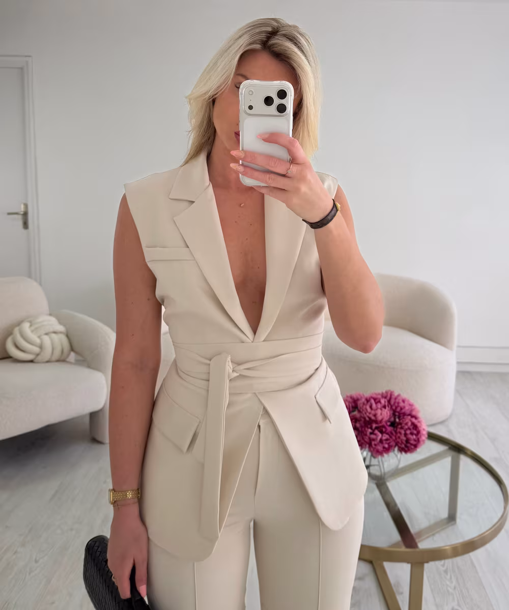 Blazer cintré crème sans manches- DRESS DESIREE
