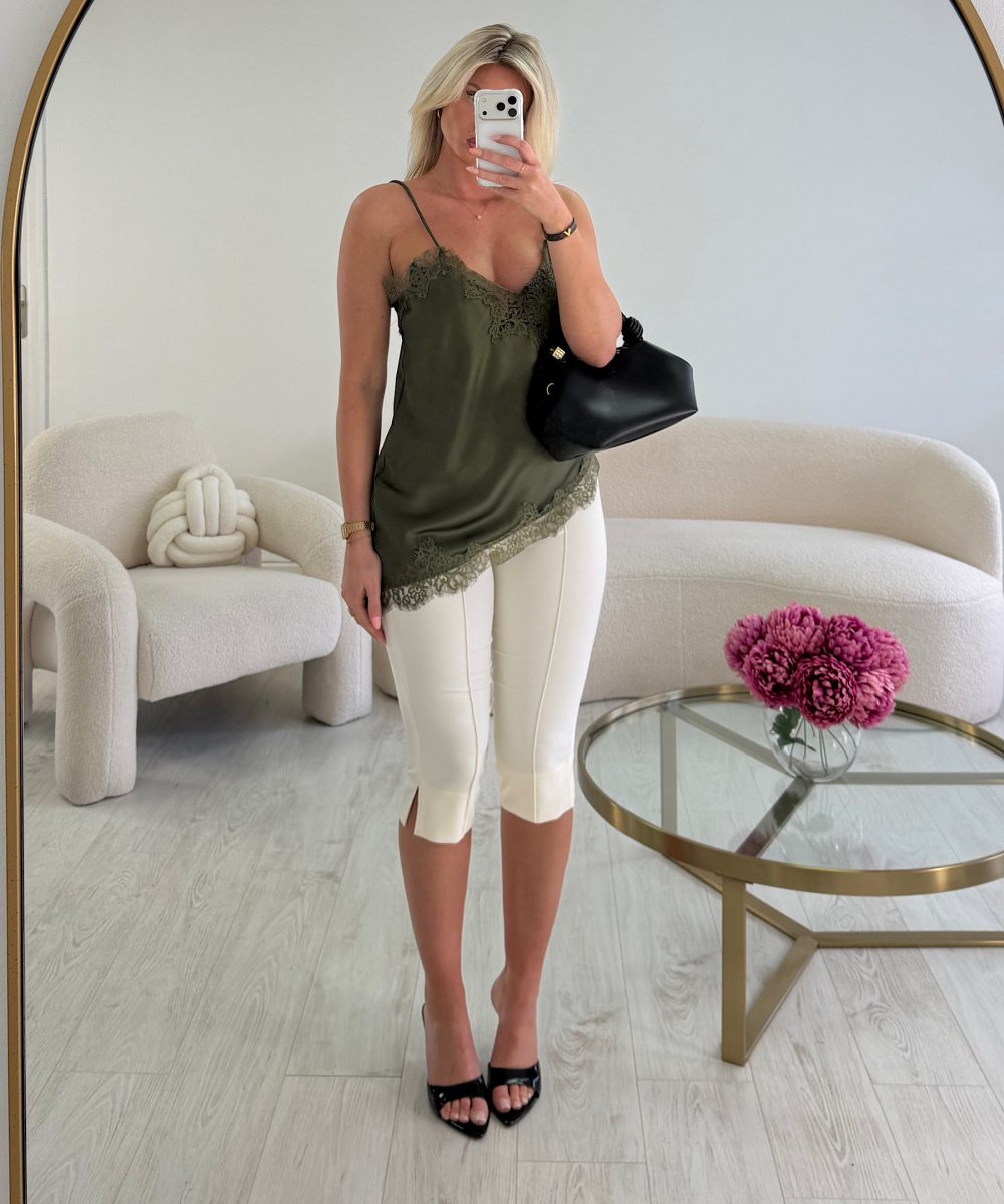 Couture cream capri