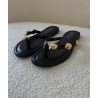Claquettes noires détails dorés DRESS DESIREE