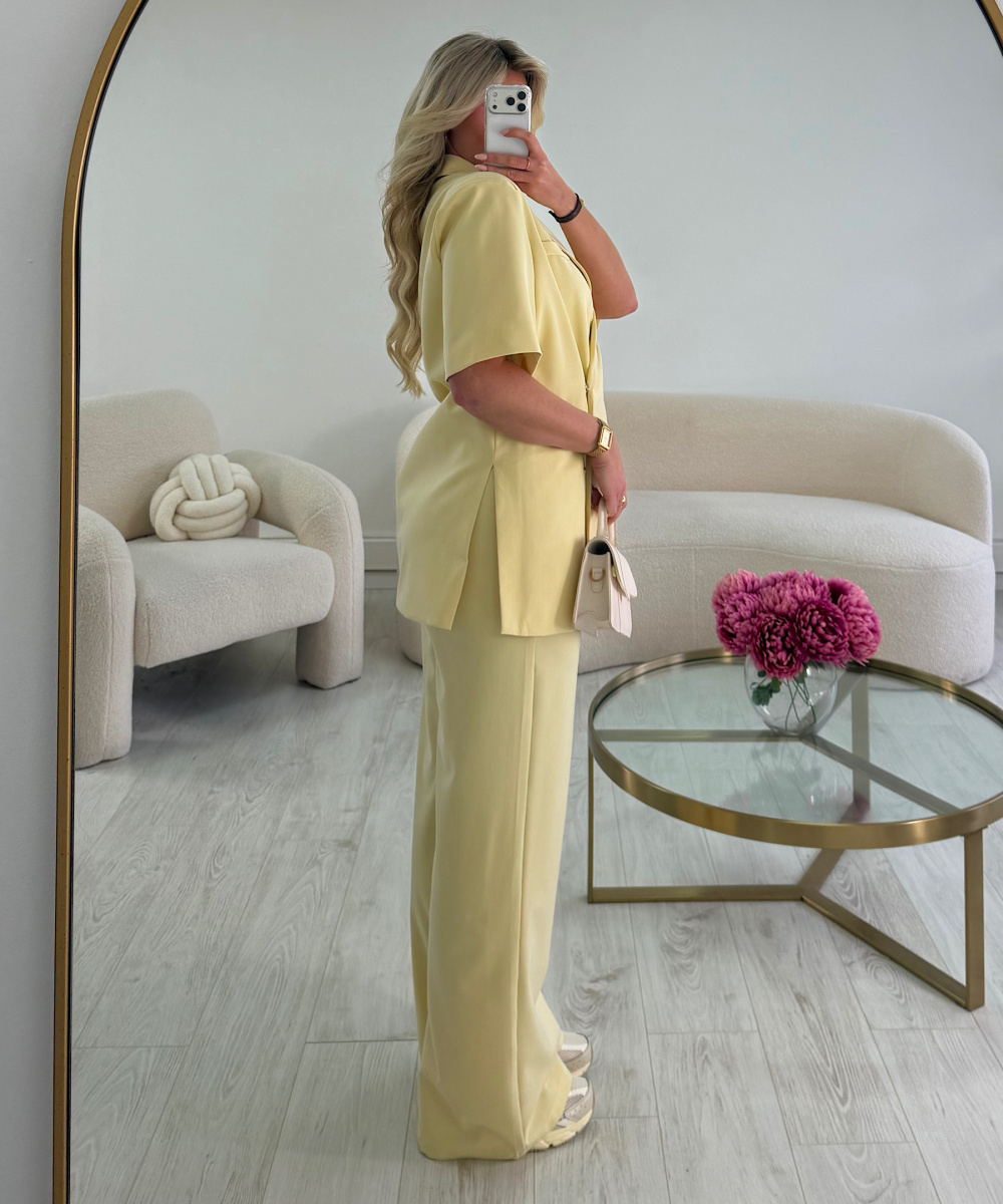 Light yellow tailored trousers