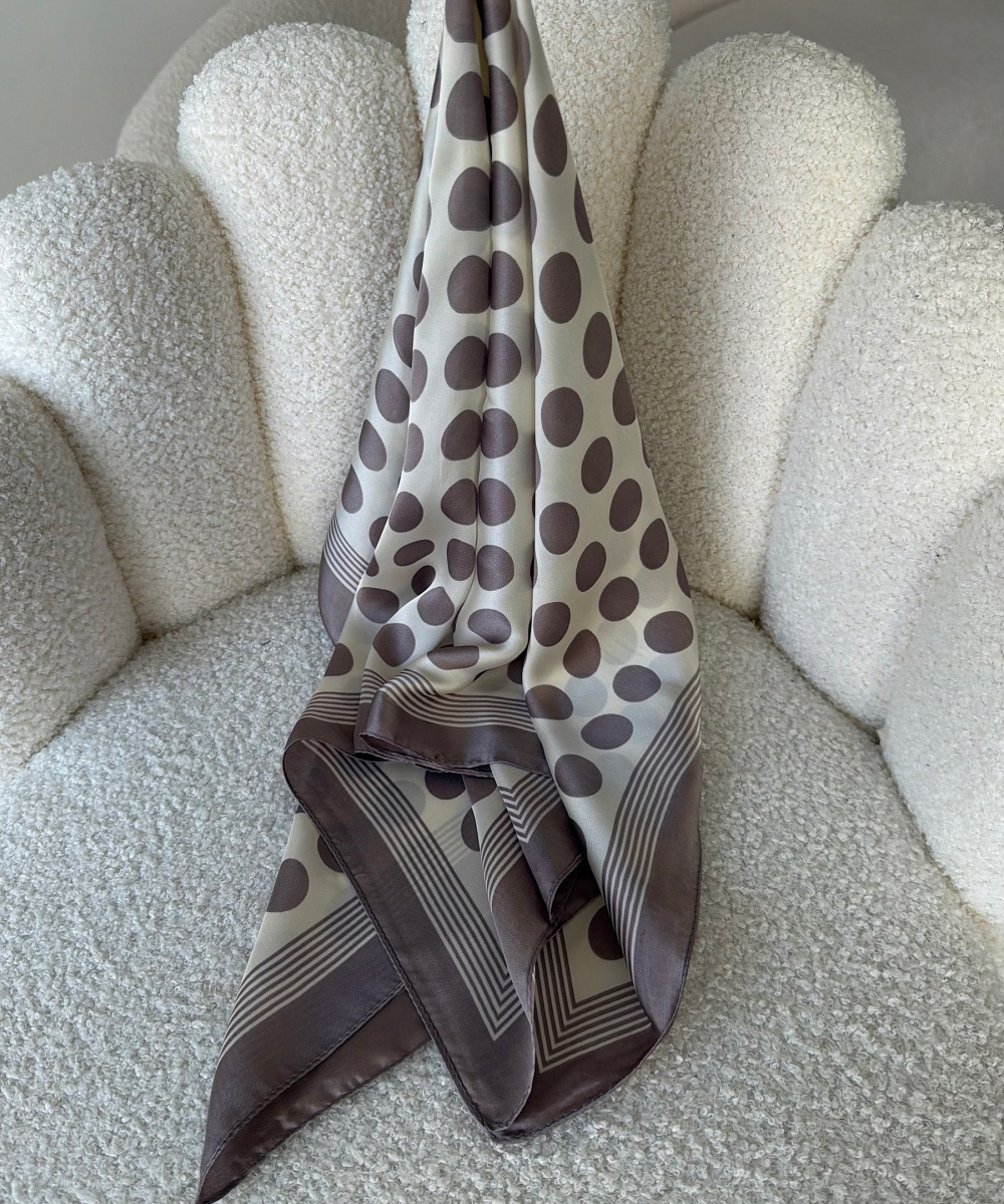 Taupe polka scarf - DRESS DESIREE