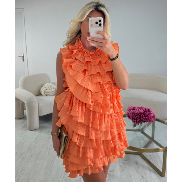 Salmon-coloured ruffled backless dress