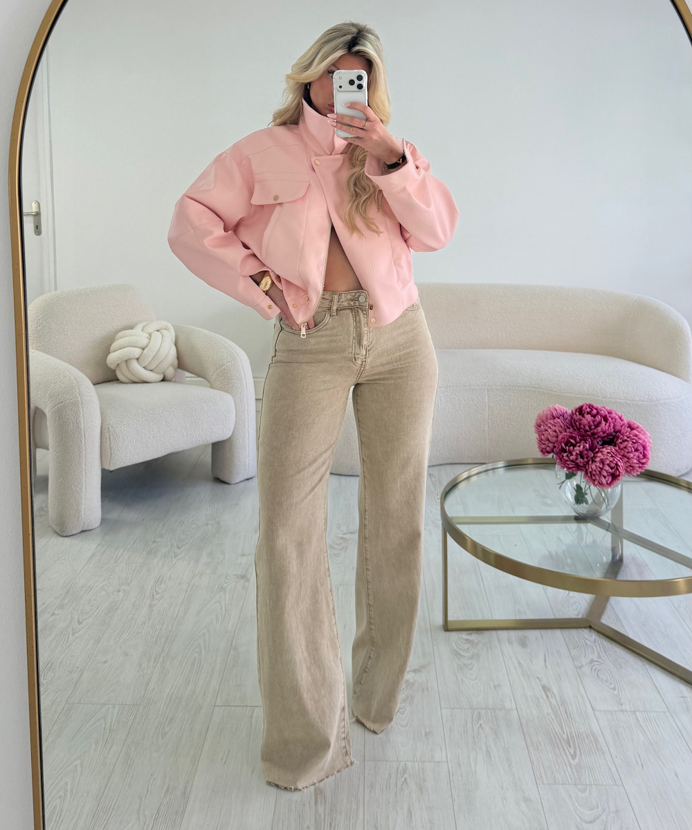 Short pastel pink faux leather bomber jacket with a stand-up collar - DRESS DESIREE