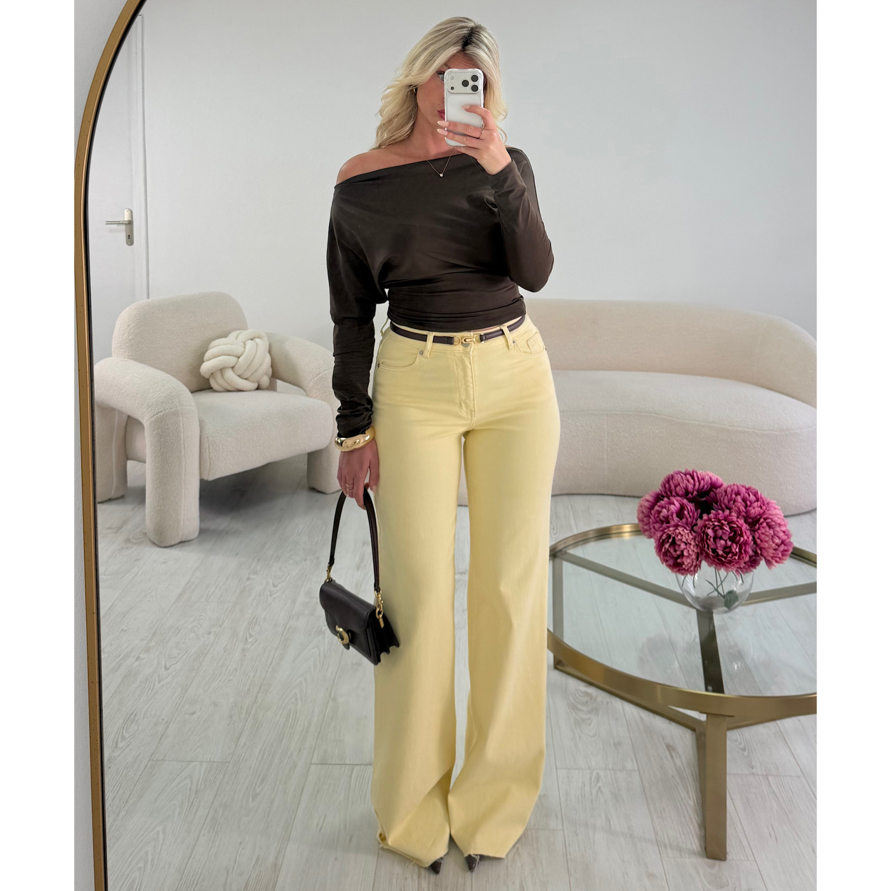 Extra extra long yellow jeans - DRESS DESIREE