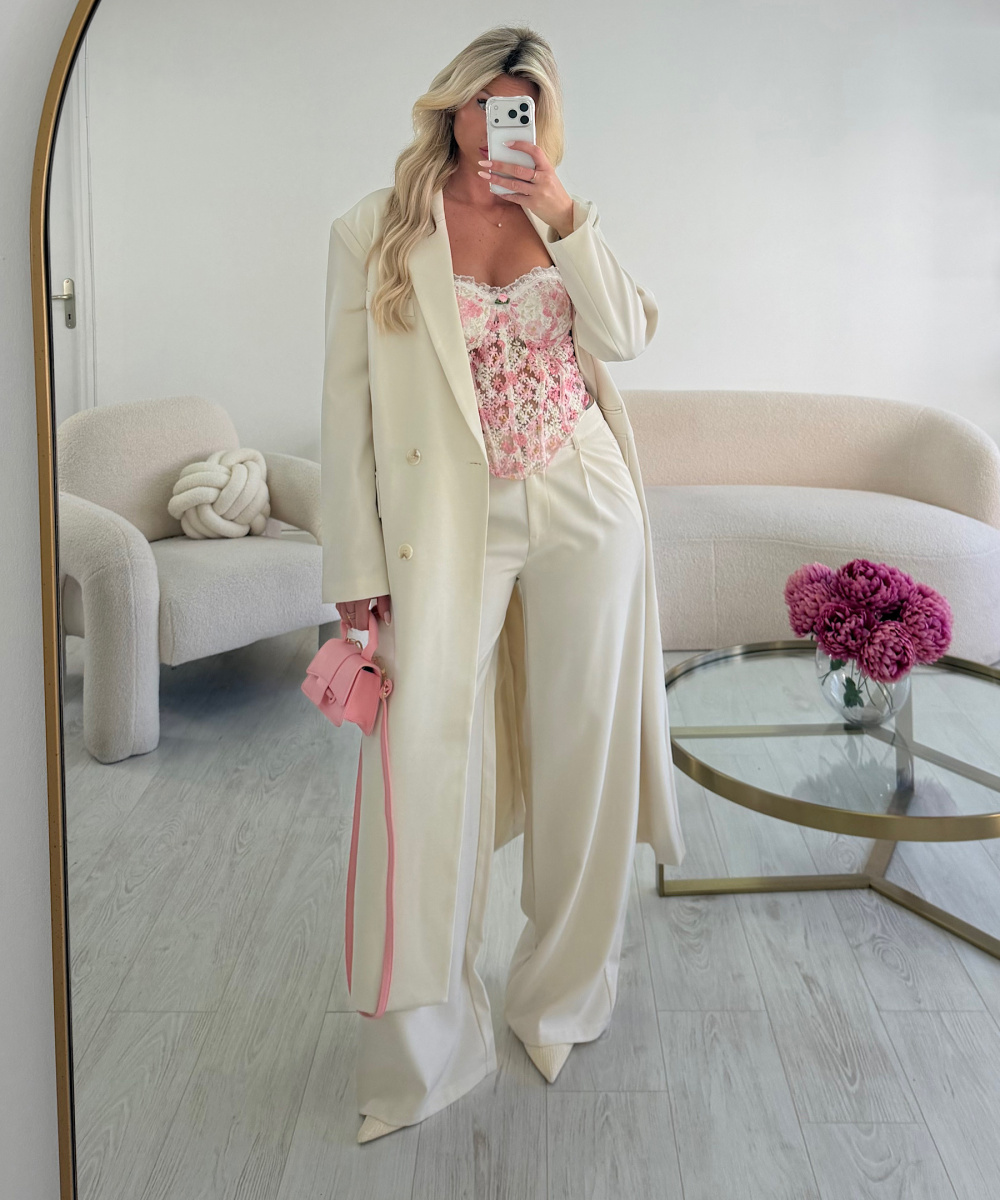 Long creamy blazer - DRESS DESIREE