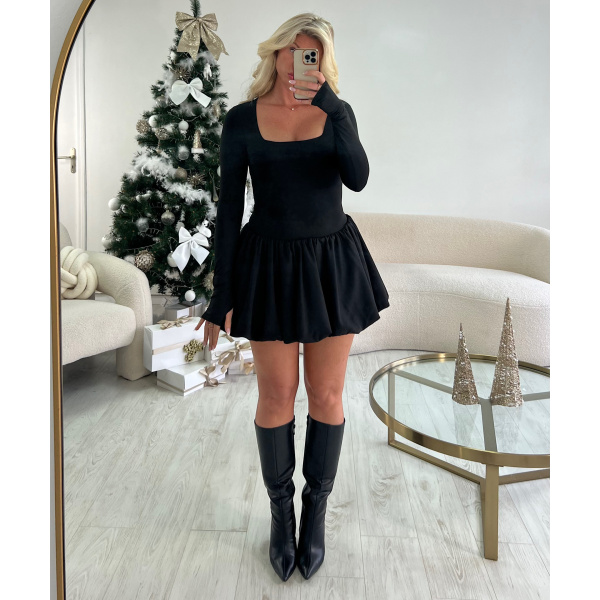 classy black balloon dress