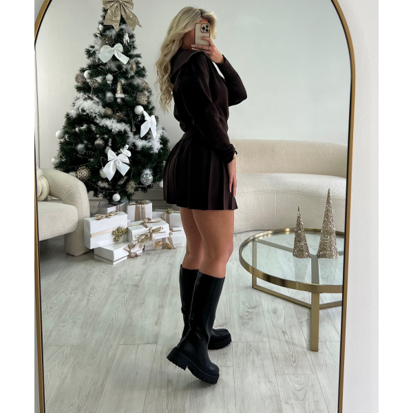 Thick chocolate skater skirt