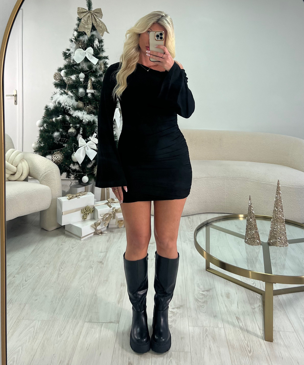 Robe asymétrique noire