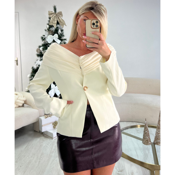 Thick draped fitted burgundy blazer