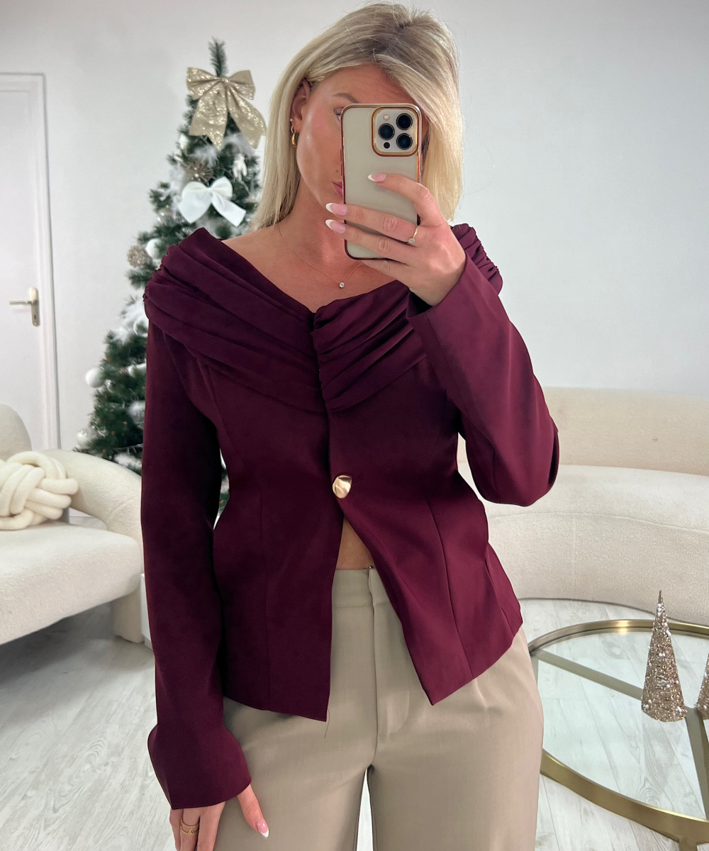 Thick draped fitted burgundy blazer