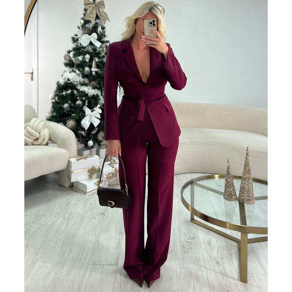 High-waisted heather burgandy  couture pants