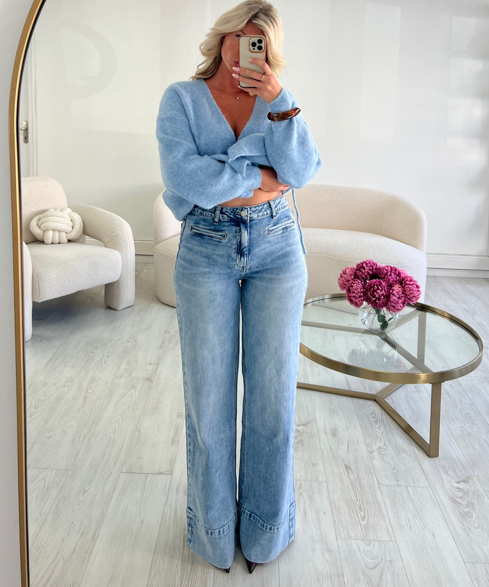 Extra long blue jeans with stitching - DRESS DESIREE