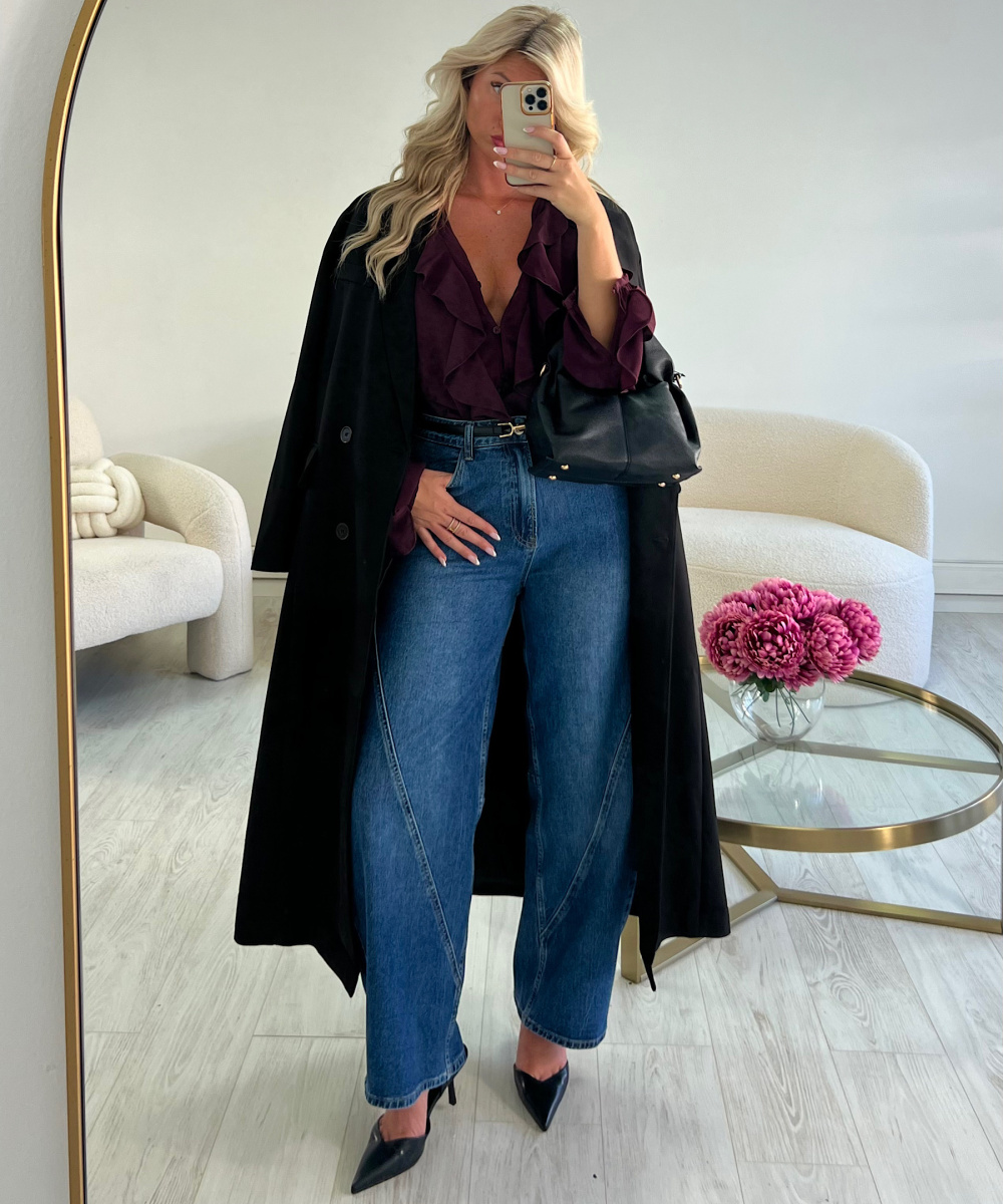 Dark blue balloon jeans with pockets