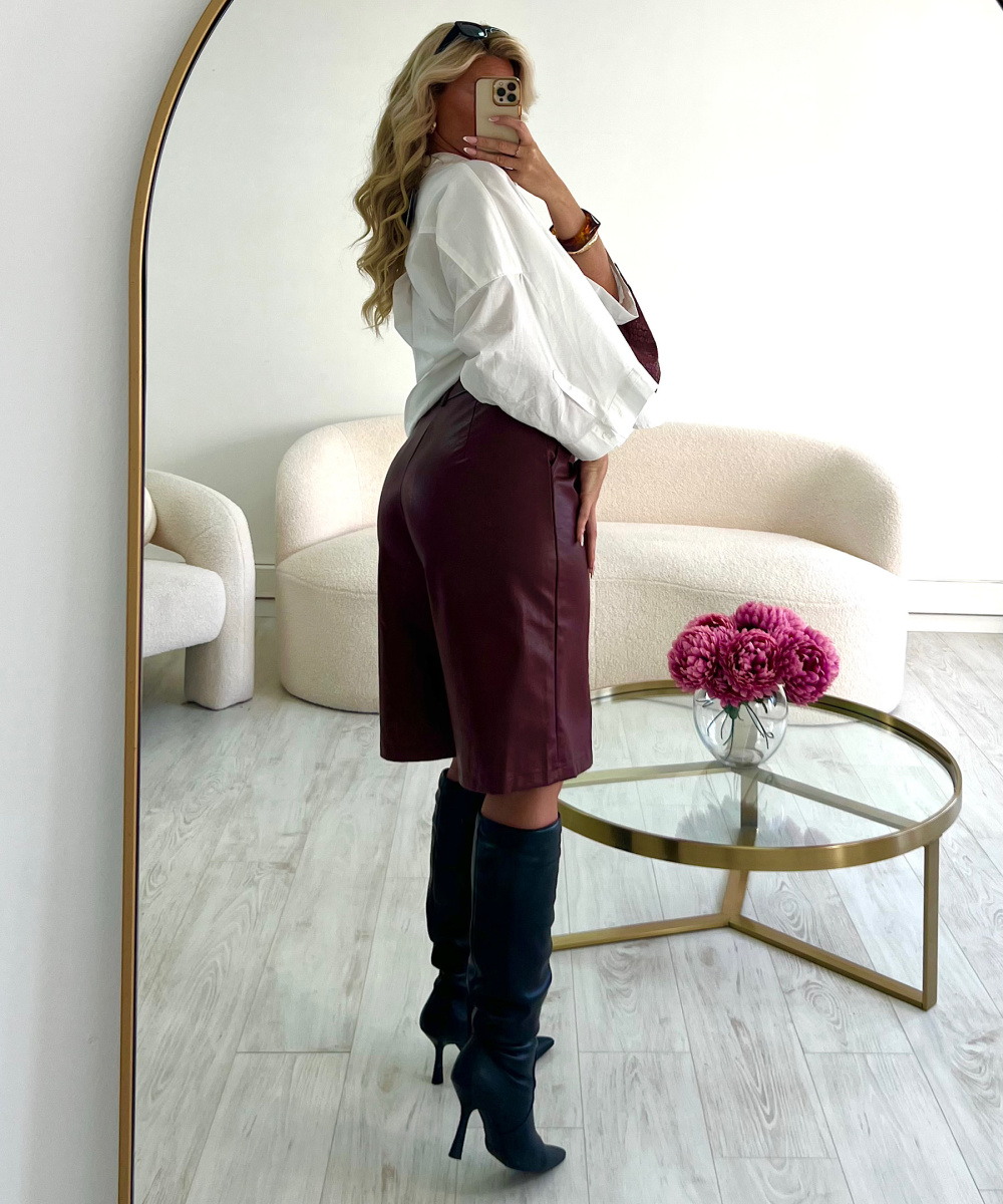 Bermuda simili cuir burgandy