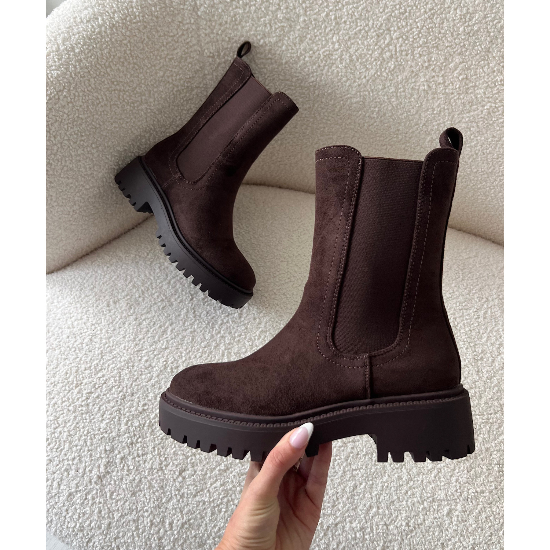 Bottines daim chocolat - DRESS DESIREE