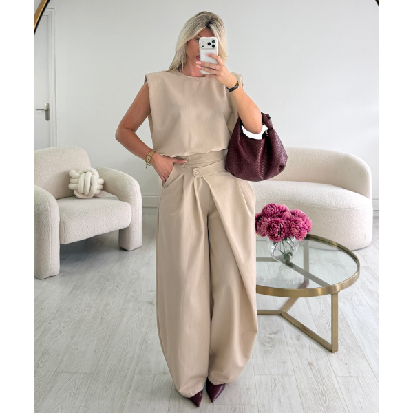 Beige double-breasted trouser suit - DRESS DESIREE