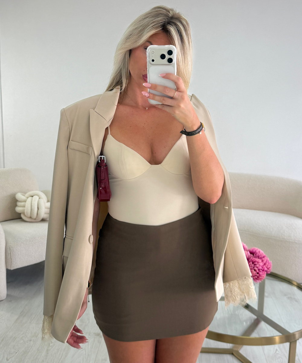 Creamy shapewear top