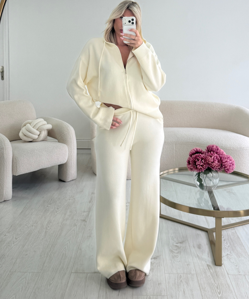 Creamy casual trouser set