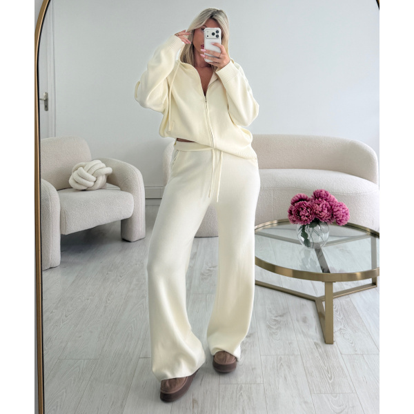 Creamy casual trouser set - DRESS DESIREE