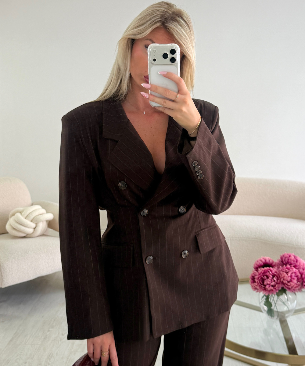 Fitted choco striped blazer