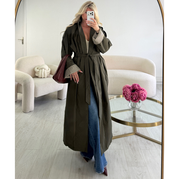 Long khaki trench coat with rolled-up sleeves and checked pattern