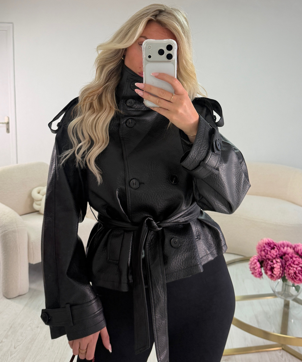 Veste simili col montant cintré noir