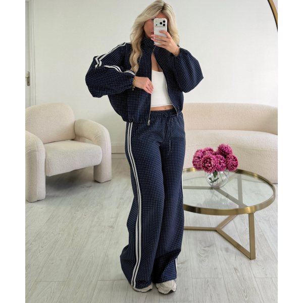 Casual plaid trousers with navy blue stripes