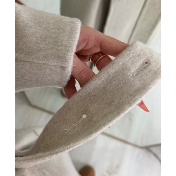 Long, thick beige wool coat - DRESS DESIREE