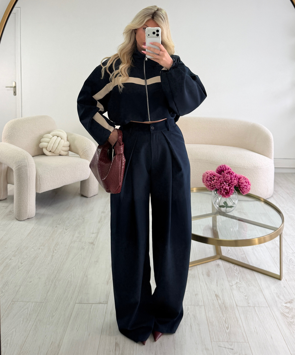 Casual bomber jackets with navy trim