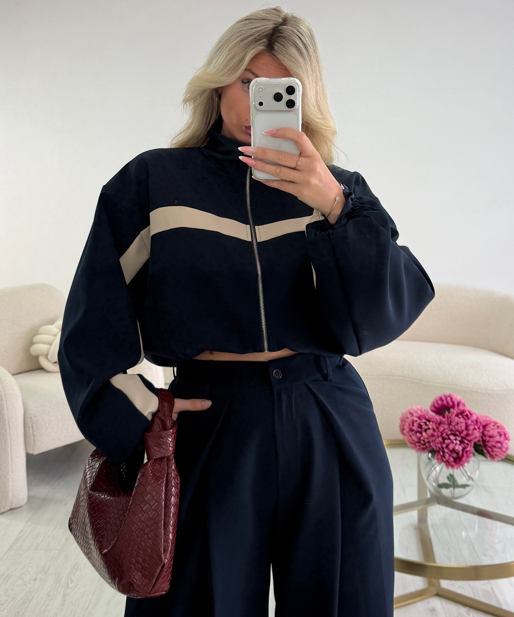 Casual bomber jackets with navy trim